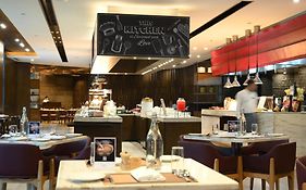 Courtyard By Marriott Gurugram Downtown